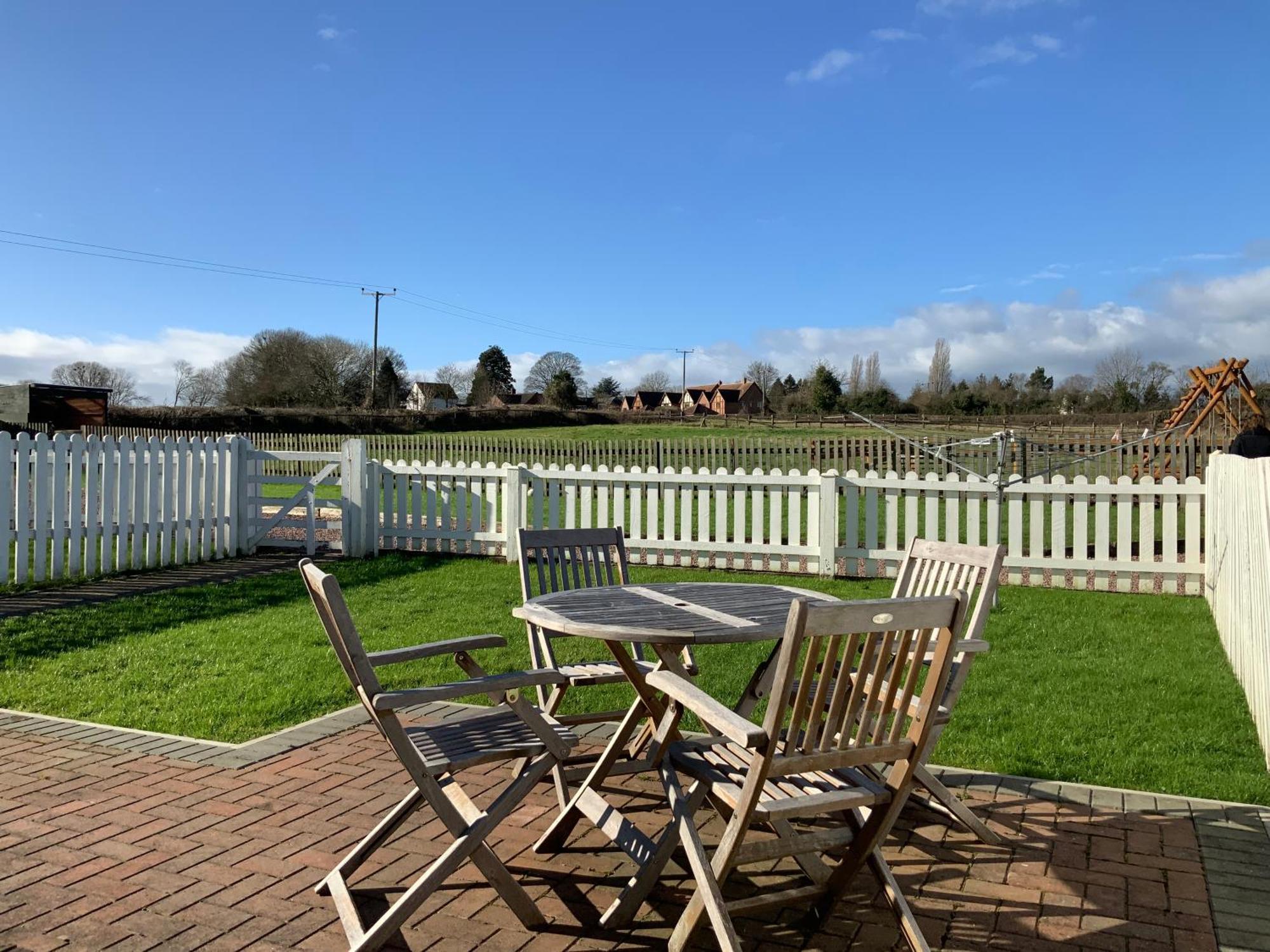 Woodpecker Cottage At Frog Trotters Cottages Hartpury Exterior photo